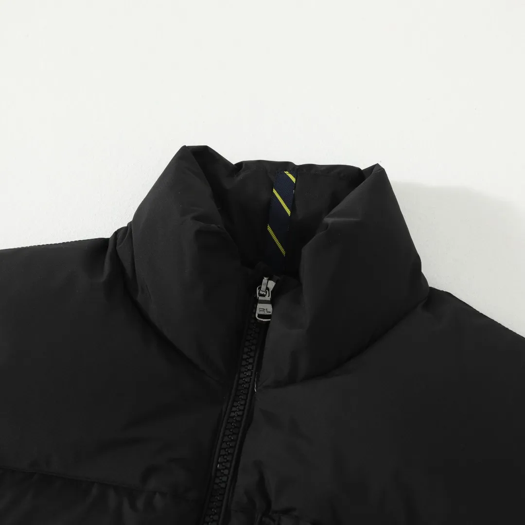P490 #R51 Ralph Lauren winter new style for men and women, classic small logo waterproof pure down vest sleeveless official item number: RL14255 Full set of customized accessories, details determine success or failure.  - Accessories: Original hangtag, washed label + electroplated YK zipper logo, customized Laval Lauren zipper, full set of accessories - Same style for men and women. Color: Khaki, green, navy, black. Size: S M L